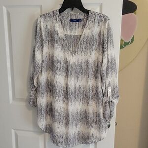 Apt. 9 Black and White vneck pullover long sleeve Blouse SzXL